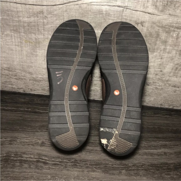 Clarks Unstructured Un Adorn Size 8.5 Side-Zip Slip-Ons Dark Brown W/Bronze Trim - Picture 11 of 11